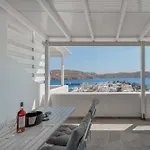 Bella Vista Serifos Town
